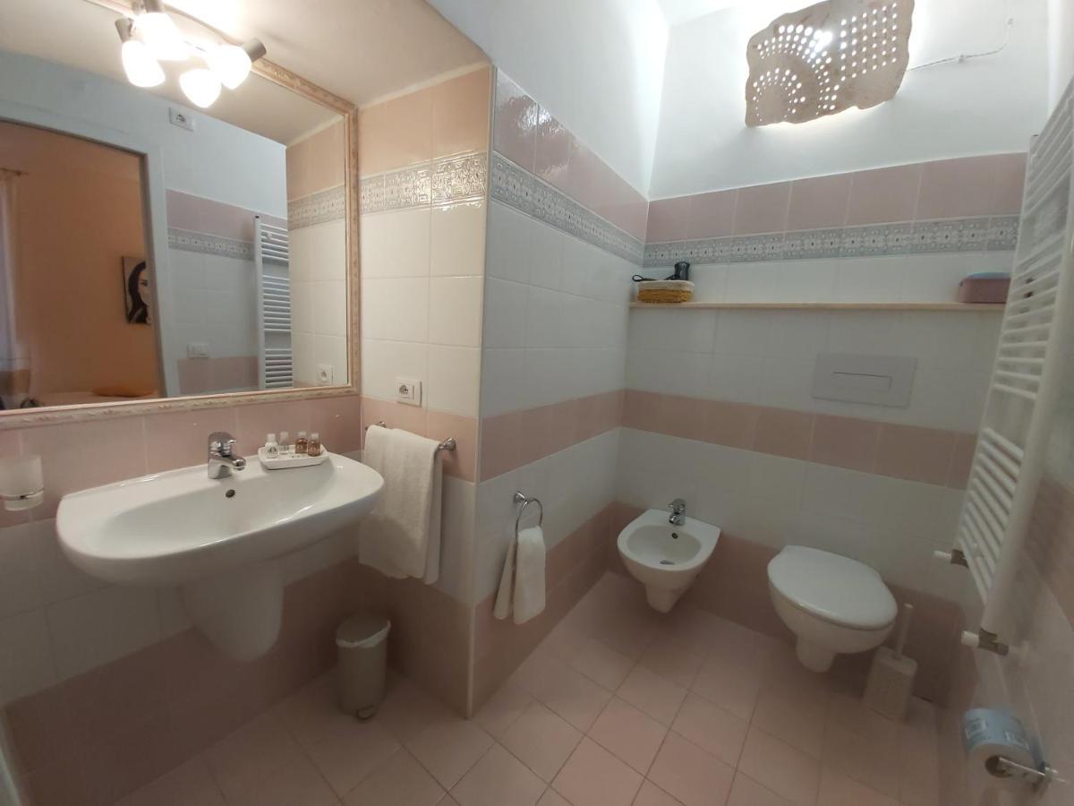 Al Vecchio Corso B&B 滕皮奥保萨尼亚 外观 照片